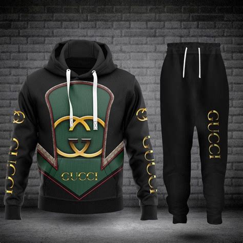 gucci sweatshirt and sweatpants